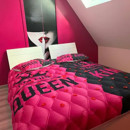 بيت الحب And *